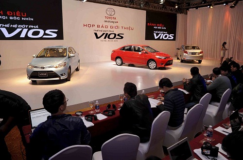 2015 Toyota tiếp tục hứa hẹn sẽ dẫn đầu trong cuộc đua doanh số