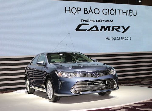 3 điểm mới ấn tượng trên Toyota Camry phiên bản 2015 mới