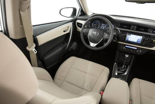 Lột trần ưu điểm mới của xe Toyota Altis