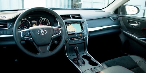   Nội thất sang trọng được khoác trên Toyota Camry 2015