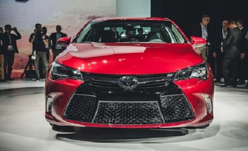 Toyota Camry 2015 định cao sang trọng