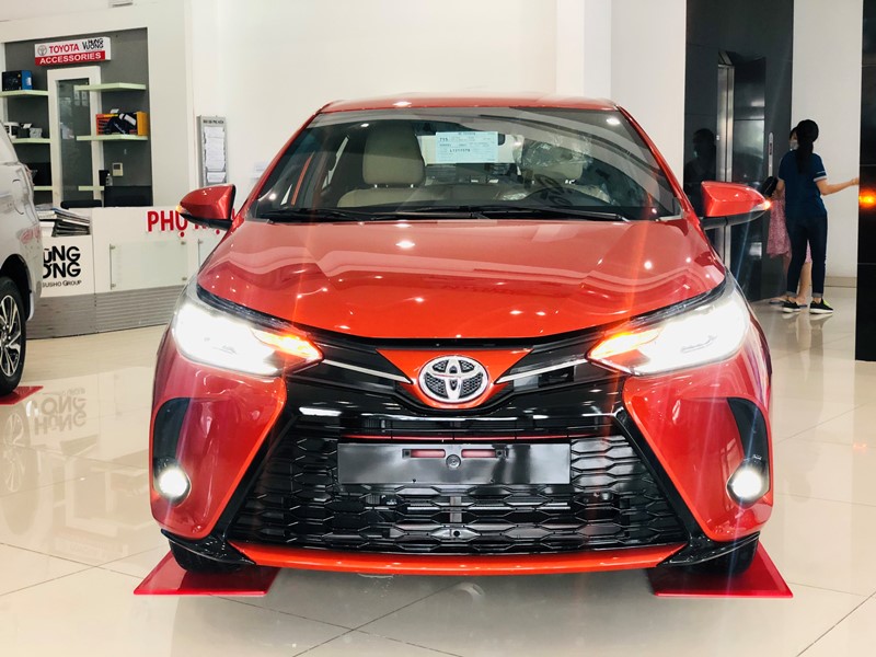 Toyota-yaris-2021-1