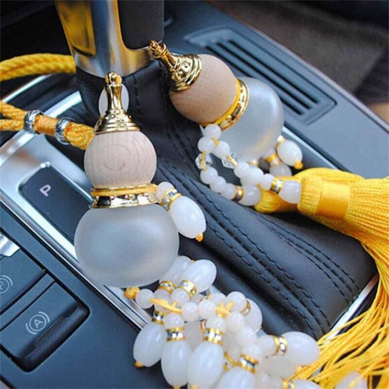 Vật phẩm phong thủy treo xe ô tô