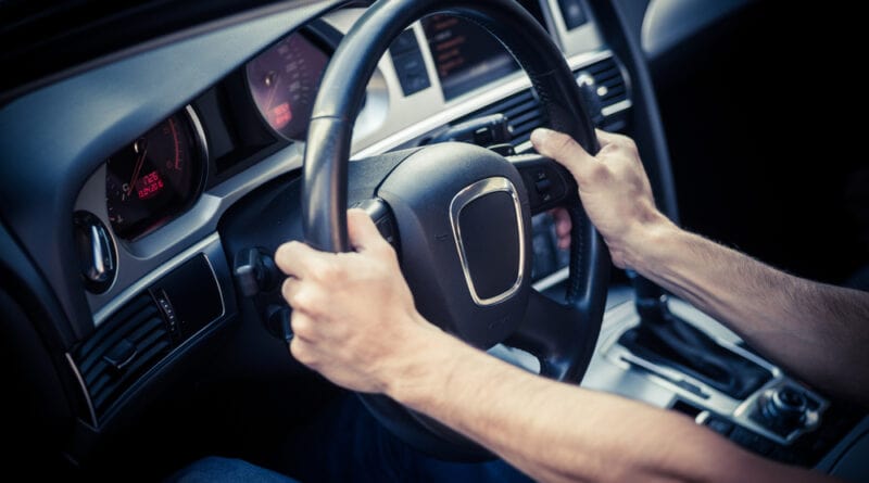Xe ô tô bị rung khi chạy phải xử lý như thế nào?